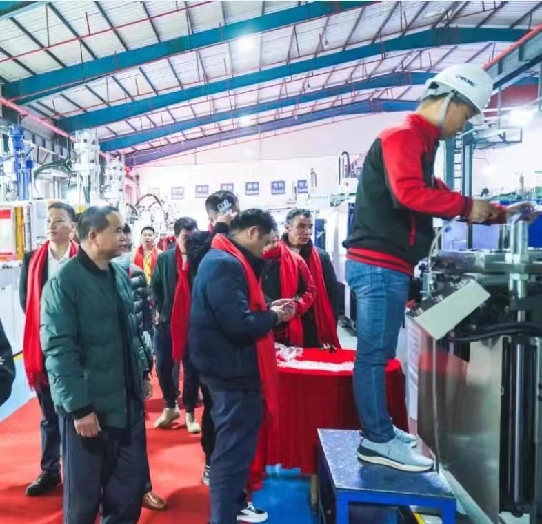 Benefits of our rubber compression molding machine?